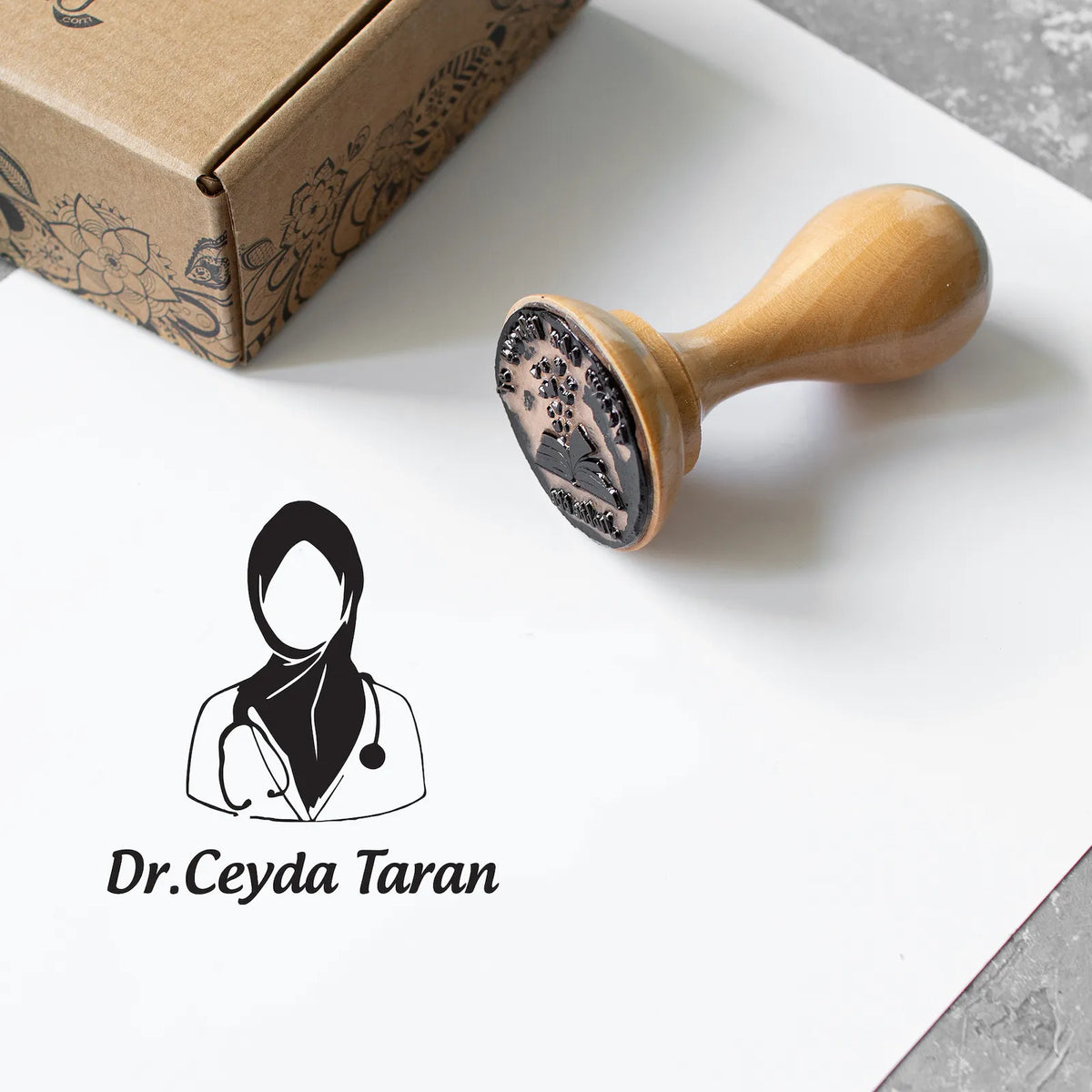 Başörtülü Doktor Mührü