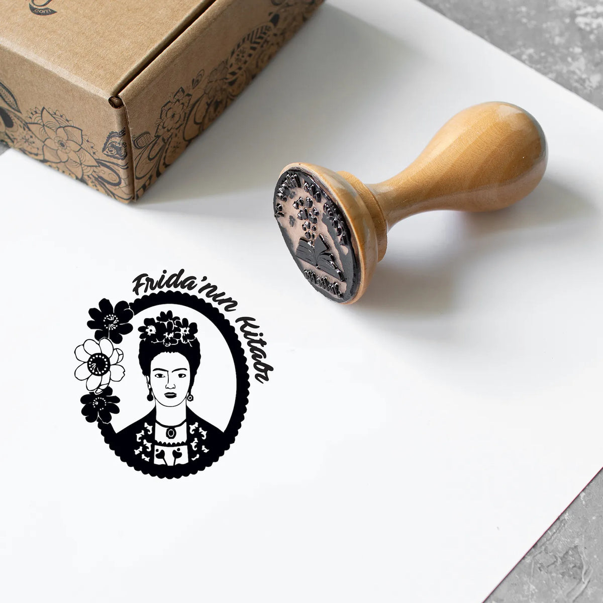 Çiçekli Frida Kahlo Kitap Mührü