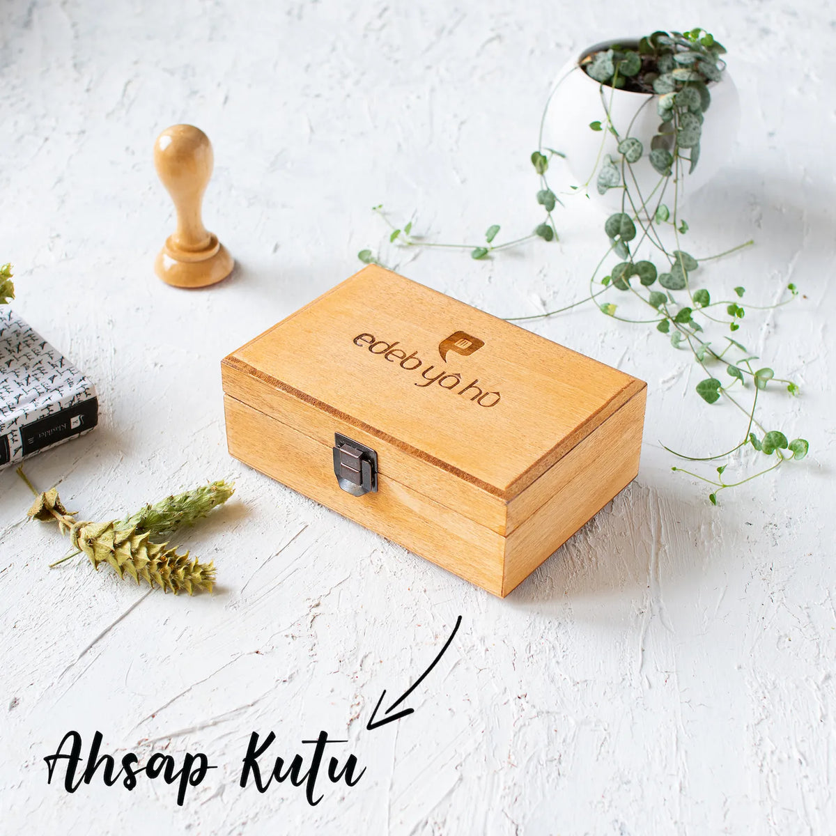 Gelin Arabasında Damat ve Gelin Damgası