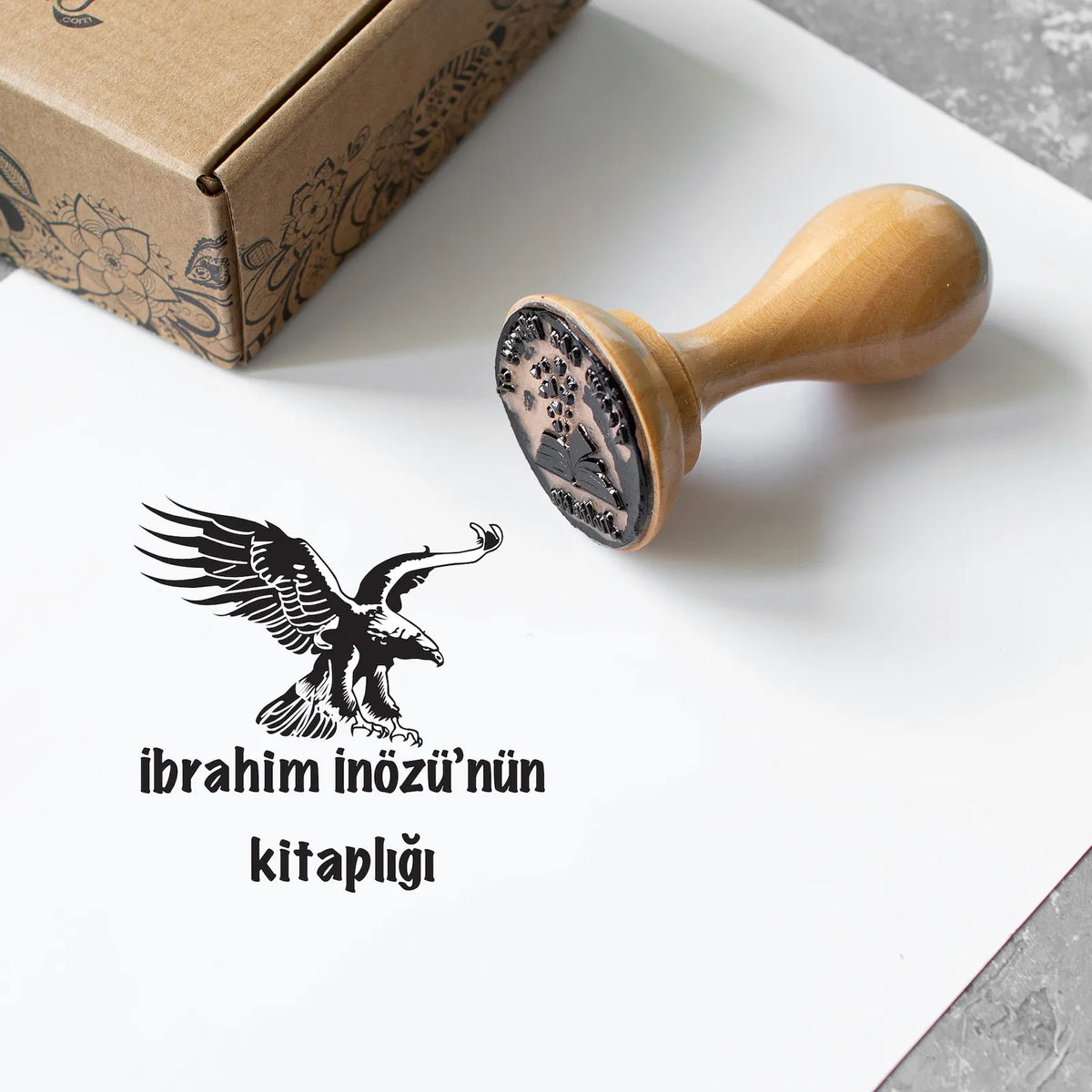 Kara Kartal Figürlü Kitap Mührü