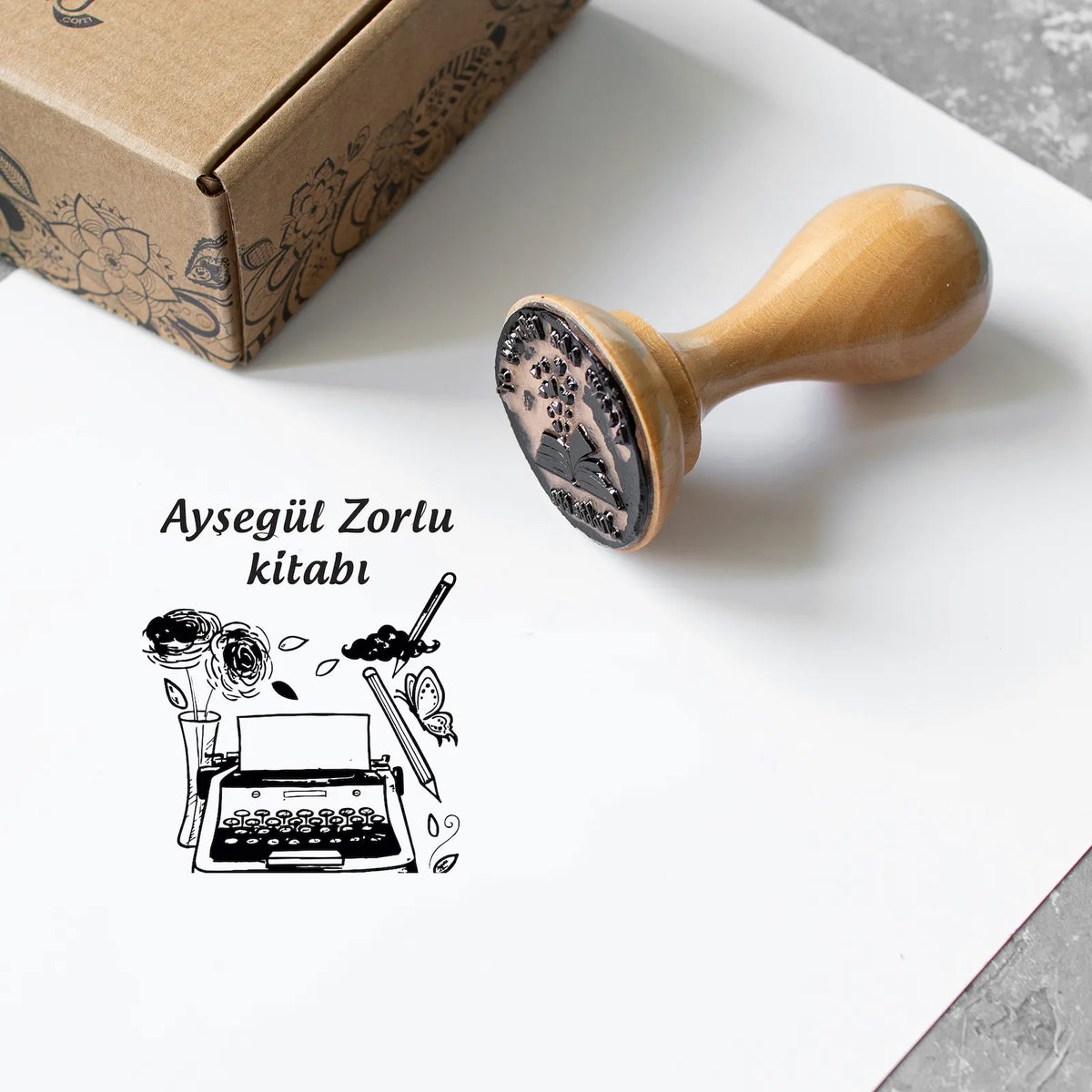 Daktilo, Kelebek, Çiçek ve Kalem Kitap Damgası