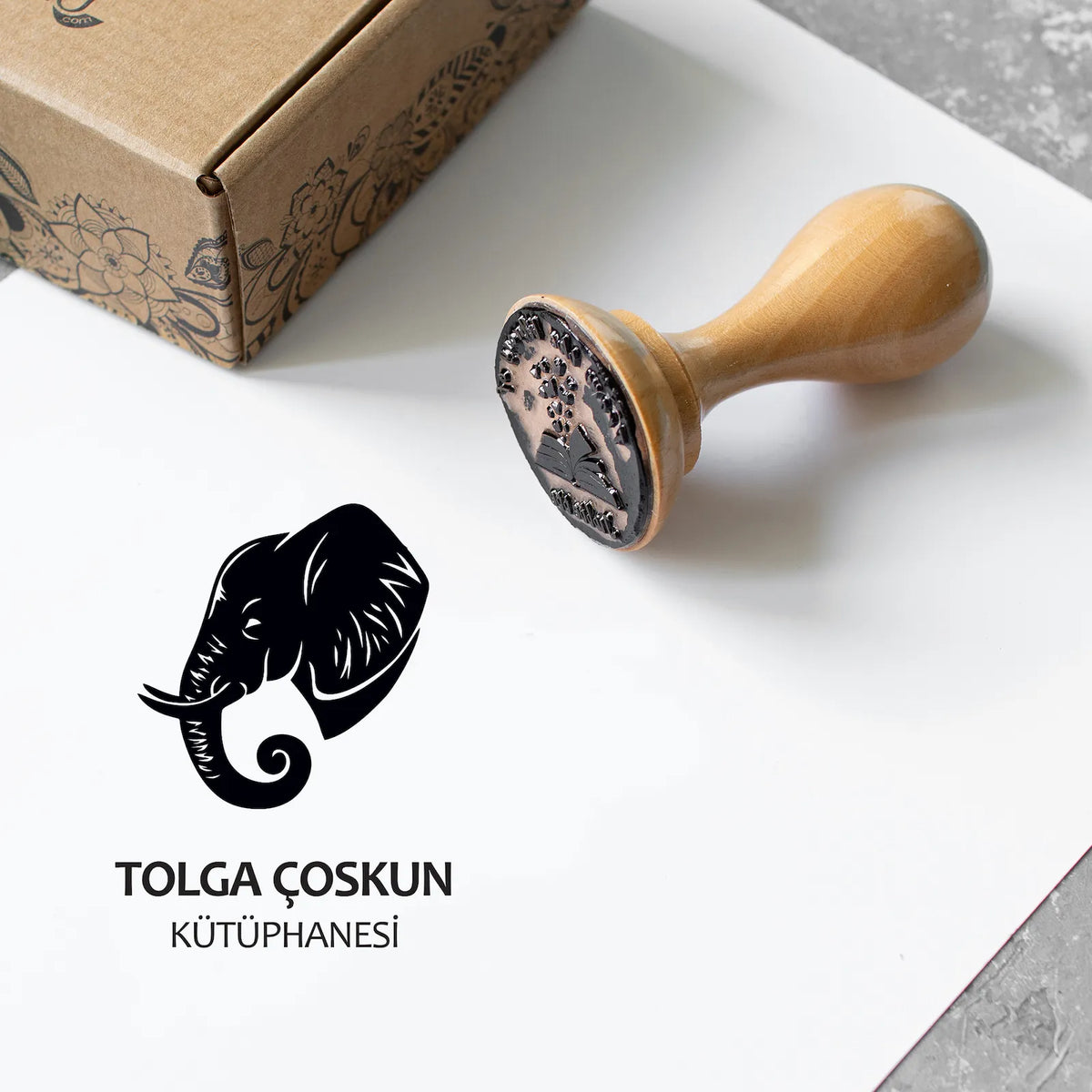 Fil Kafası Kitap Kaşesi