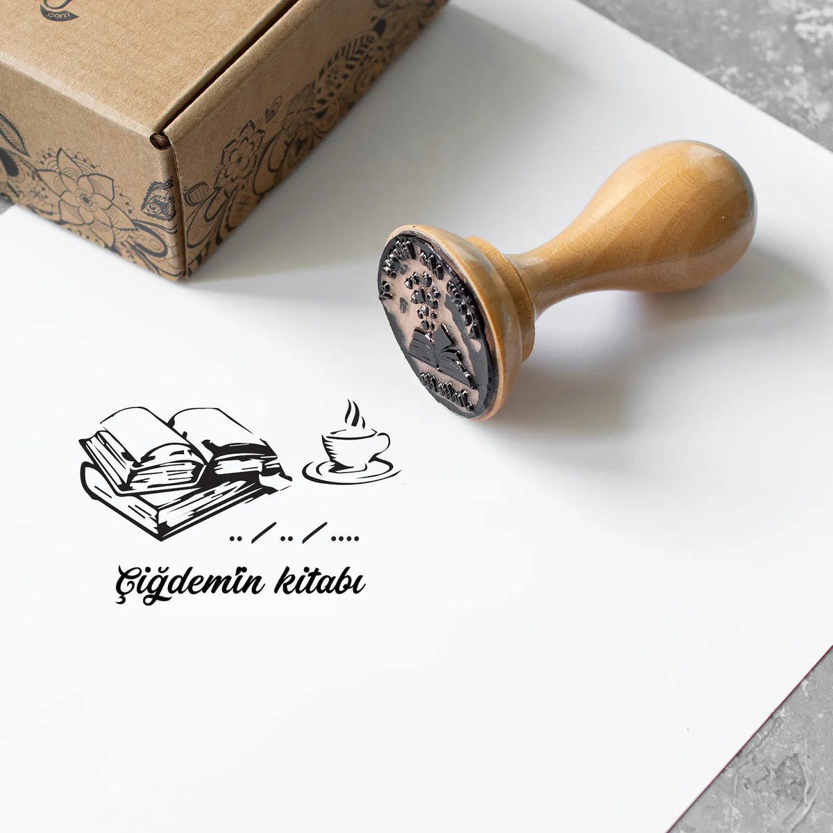 Kahve ve Kitap Damgası