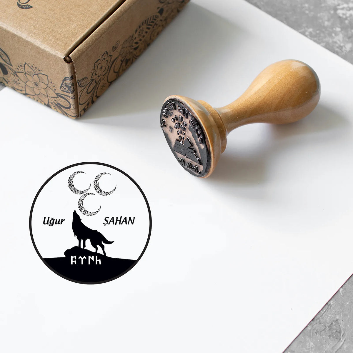 Bozkurt ve Üç Hilal Kitap Mührü
